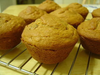 Peanut butter raisin muffins. Peanut butter raisin muffins.