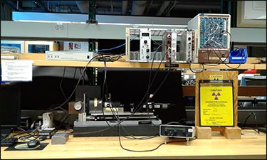 Experiment equipment on the table and shelf.